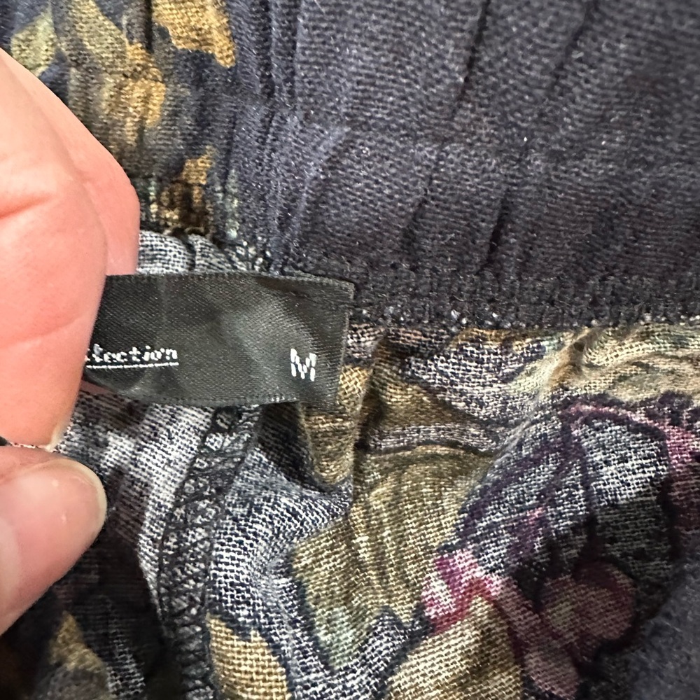 Zanzea Black Floral Cropped Pants - Picture 5 of 5